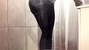 desperate housewife soaks jeans and pink high heels with gushing pee fetish stream