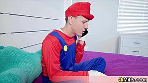 Wifey begs for anal while I game on SNES, we cosplay compromise