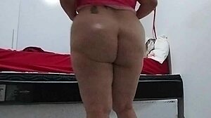 BIG ASS TATTOOED VIVI GUEDES FUCKED HARD BY MACHINE VIBRATOR CUMS!