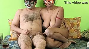 Indian Kolkata Bengali couple offers cash for housewife jerk off joins