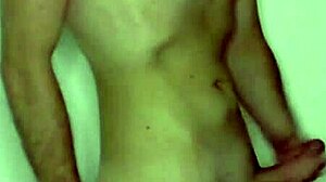 Amateur Solo Masturbation Builds to Explosive Cum Release