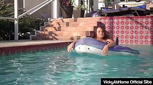 i love vicky vette and teal conrad licking pussies by pool