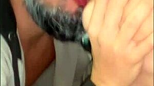 Será Que A Pica Do Vovô Não Sobe Mais Para Deepthroat Essa Latina Gostosa?