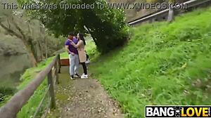 Kira Queen Bold Outdoor Pussy Fun