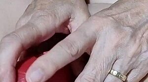 homemade housewife clit toy makes her orgasm wild?