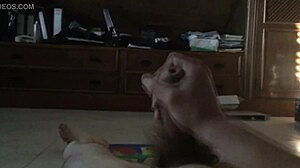 god, that intense masturbation and explosive cumshot feels amazing??