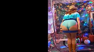 Hotwife steffi teases with her big pussy lips in festive dance pmv