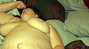 imagine foot fucking that pussy till she orgasms hard