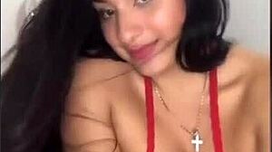 latina shakes her amateur homemade curves just for you