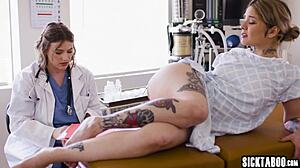 Vanessa Vega fucks big ass MILF Riley Nixon after that anal fingering