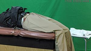 scarlett johnson gags deepthroats during vag inspection