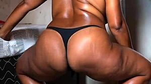 Brazilian BBW Aiaiai Shakes Curves