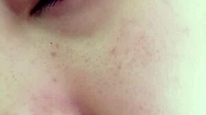 Sexy latina deepthroats monster cock in homemade blowjob cumshot