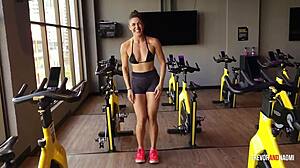 Curvy Ebony Workout Babe Craves Cock And Cum After Gym Session