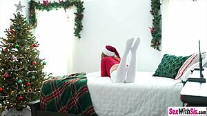 Big ass redhead stepsis slurps sloppy under Christmas tree now