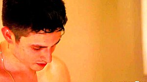 kane fox worships evan knoxx's monster cock and heavy balls with hungry sucks