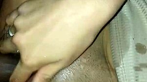 cojiendo hard y squirting everywhere 😍 wet amateur pussy action