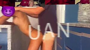 traio o marido com jogador famoso na frente dele?