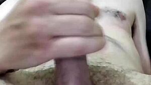 close-up cock stroke sesh 😏 andré sorocaba