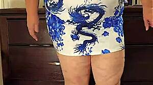 jamdown26 ssbbw shows off her thick curvy fat body so beautifully