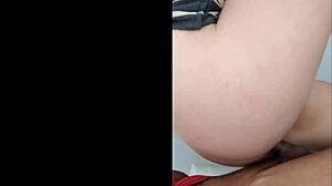 Fudendo o anal da esposa puta dizendo que está doendo tira que eu vou cagar