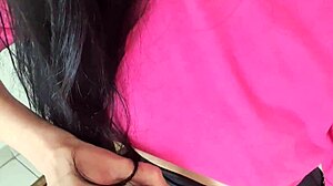 WOW I Spread Legs No Panties Shaved Pussy Cucumber Fuck Squirts Hard