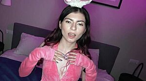 SLIM LUNA LYNX TAKES INTENSE ANAL POUNDING AND GAPE CLOSE-UP!