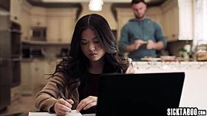 lulu chu whines why not fuck me after bj like slimthick vic?