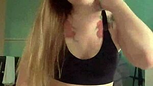 WOW just amateur babe's SEXY home video... you wanna see her BEAUTIFUL pussy??