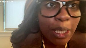 Hazelnutxxx's ebony face smeared in lighter skin bikini tease?