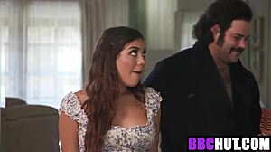 Lilith Grace sucks off Eddie Jaye and gang