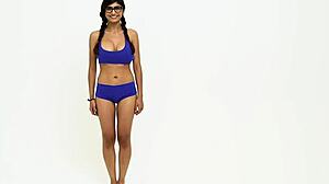 khalifas fat ebony teen ass shakes in vintage action