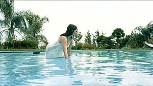 Jenna J Ross squeezes nipples cumming on fingers