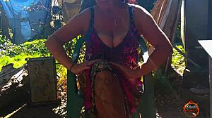 KLAUDIAAMBERGIRL STRIPS TITS OUTDOOR IN STOCKINGS!