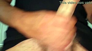 oh dio che sborrata intensa sul mio cazzo enorme con gemiti sporchi e sega live nudooo