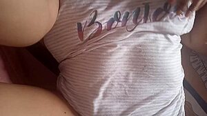 HOT LATINA TEEN SQUIRTS HARD FINGERING HER HUGE CLIT AND PUSSY LIPS!