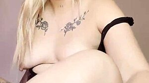 Neighbor spies juicy latina housewife masturbating wet pussy by window