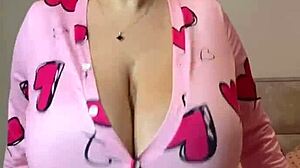 horny ebony slut deepthroats bbc then gets creamy ass pounded hard