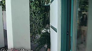 i love watching cute lesbians kiss lick pussies and play with small tits