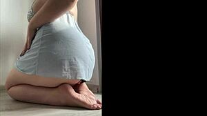 hey wanna see how tight my brunette teen ass n pussy really are??