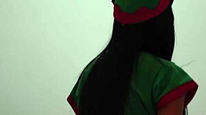 hey sexy brunette wanna flash that ass for my massage fantasy?