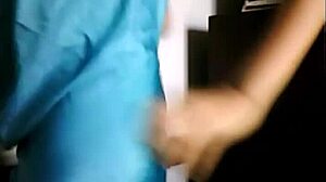 HIDDEN CAM MOMMY SCRUBS WET CUNT WITH HOT PEE JET!