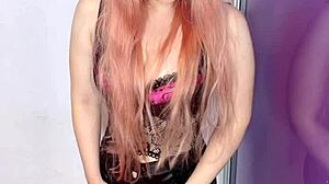 addicted to findom goaldigger mistress in stockings domination