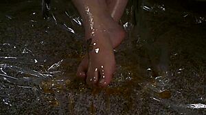 FOOT PLAY QUEEN Coats Toes in Messy Cum Fetish Dirtiness!