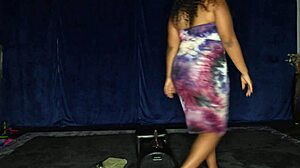 Thick Ebony's Juicy Shaved Pussy Overwhelmed By Sybian Ride Orgasm Machine!