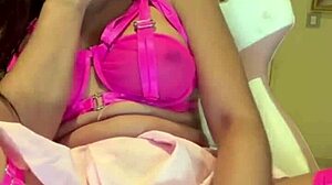 i need your help fingering my latina pussy in lingerie till i cum hard homemade