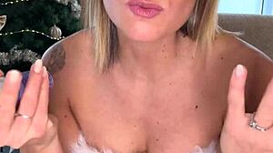 case no 4 no toys but i always find ways to finger my wet pussy