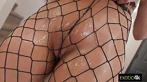 i can't believe how this oiled latina petite slut freaked out over that massive creampie load in her tight cunt 😩💦