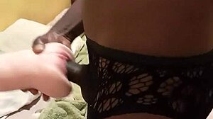 😍 sexyjayla254 shakes her huge ass on monster dildo til she cums hard 💦 watch her now!!