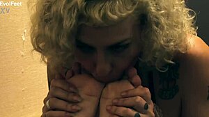 hey wanna join this blonde goddess bound in pantyhose for foot worship choking session 😈👠